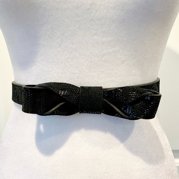 Vince Camuto leather bow belt - Picture 1 of 5